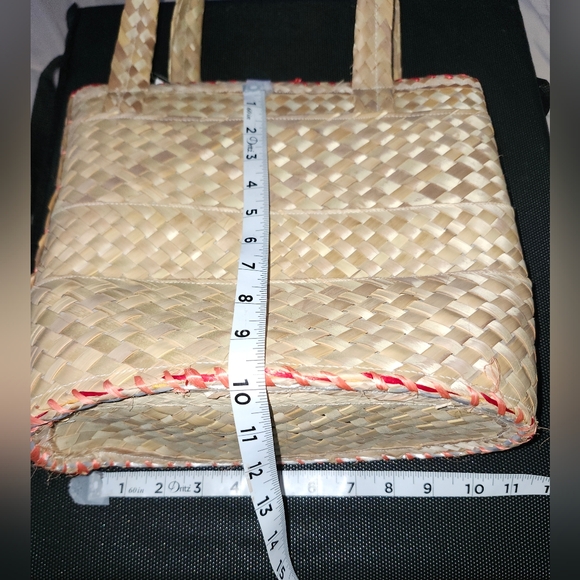 Bahamas Belle Beauty&Beast Floral Beaded Embroidered Woven Straw Tote Bag NEW - Picture 7 of 9